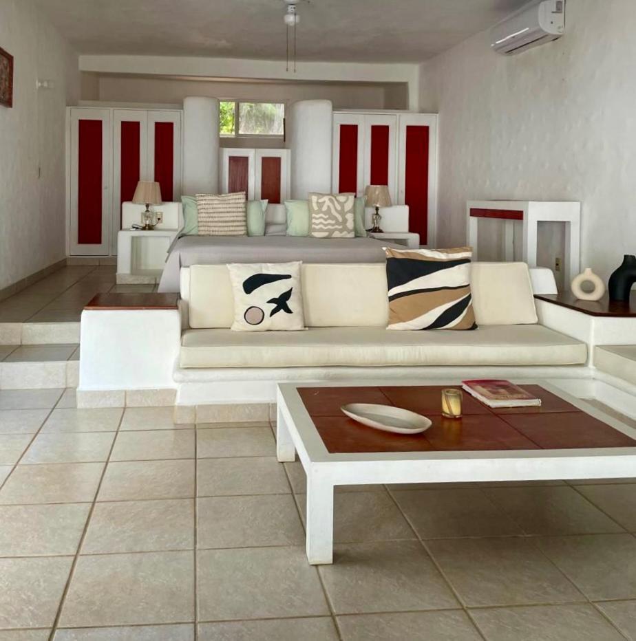 Casa Faro Bed & Breakfast Troncones Exterior photo